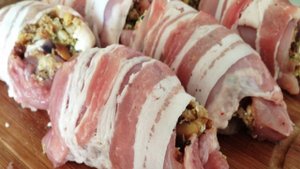 Фаршированные куриные окорочка