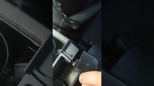 мазда 6 GH снятие подлокотника без повреждения. смотреть онлайн