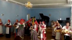 На горе горе петухи поют. Хороводная песня Кировской области