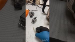 Китайская бензопила заводиться и сразу глохнет