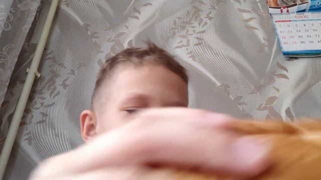 РАСПАКОВКА КРУАССАНОВ 4 ЧАСТЬ (Возвращение старой рубрики) круассаны миньоны грювитация смотреть онлайн