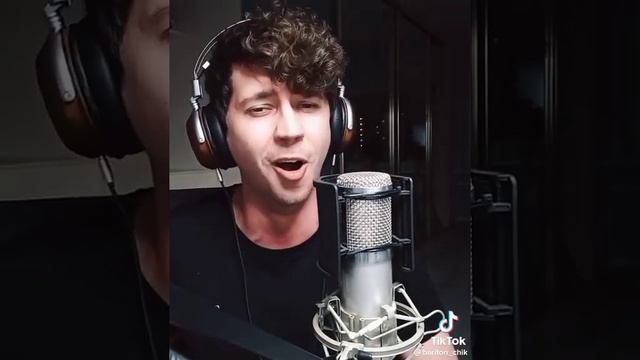 «Фантазёр»! (Cover) Поёт Юрий Чигирин! Эфиры в YouTube Баритончик! смотреть онлайн