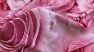 Трикотаж розово-белого цвета с принтом  крупные розы  38104