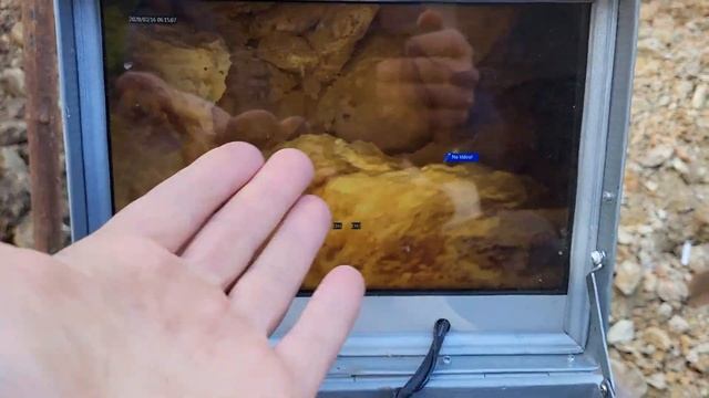 Камера на дне Скважины  Как выглядит артезианский водонос!