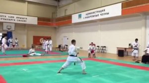 Ката Каминару, Склонный Валентин