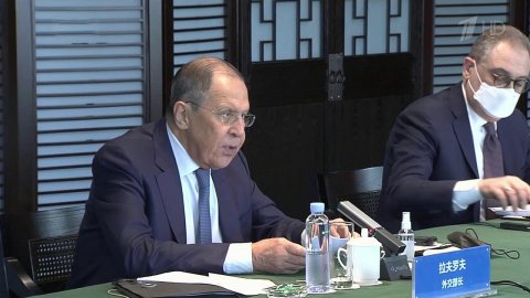 Мнение о результатах стамбульских переговоров высказал глава МИД России