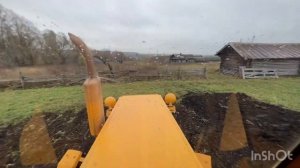 ? Т-40 АП  из СССР - осенняя пахота участка под картошку.