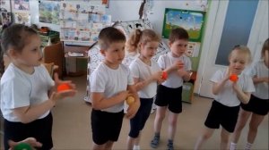Физкультминутка с колючими мячиками
