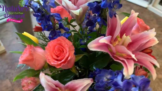 Colorful Mix - Floral Arrangement смотреть онлайн