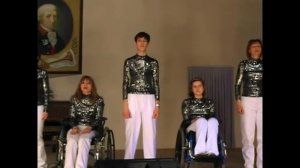 Ансамбль "Детская личность" "помолимся за родителей"