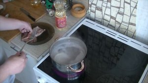 Три способа как вкусно и правильно сварить кальмары