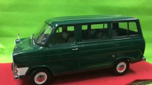 New！KK scale 1/18 Ford  Transit Bus 1965 darkgreen