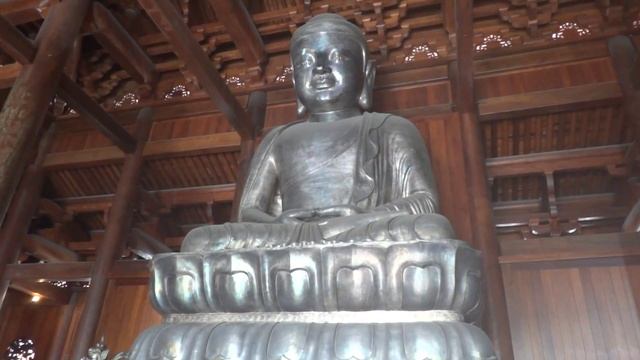 Jing'an Temple - Shanghai , buddyjska świątynia Jing'an w Shanghaju смотреть онлайн