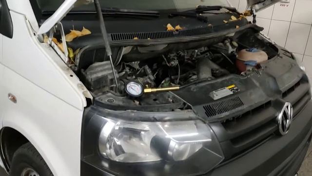 VW T5 2.0 TDI 2014 горит лампа давления масла, замер давления. смотреть онлайн
