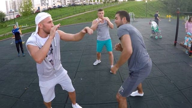 #mikhey_coach Тренировка в парке., Богатырёва Арина и хулиганы какие-то... смотреть онлайн