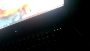как включить 3 лампочки на 2 клавиатуре только с включенным компом