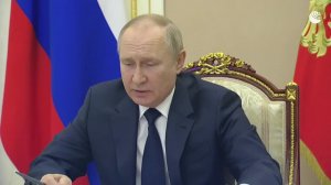 Путин проводит совещание с Правительством России