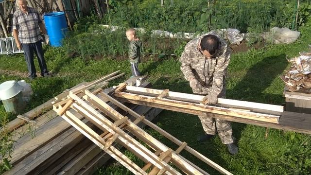 КАК СДЕЛАТЬ ДЕШЕВУЮ БАНЮ СВОИМИ РУКАМИ ЧАСТЬ 2 #баня #опилкобетон #опилки