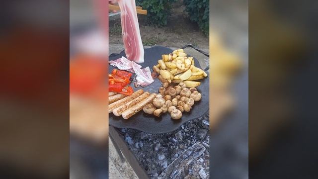 Готовим на садже(Крестьянский завтрак)
