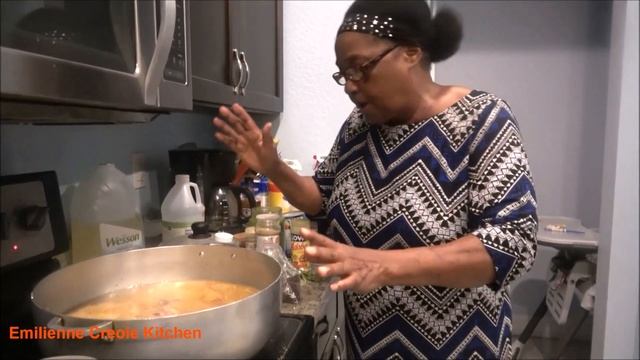 Vin Aprann Fè Diri Kole a Pwa Roug. How to cook Haitian Red Bean Rice. смотреть онлайн