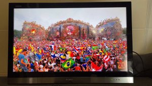 Демонстрация работы телевизора Sharp LC-32LE600RU