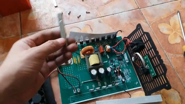 SUOER 600W Grid Tie Inverter | ถอดออกมาเป่าฝุ่นหน่อยครับ смотреть онлайн