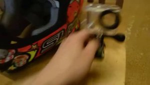 Установка экшн-камеры на кроссовый шлем.