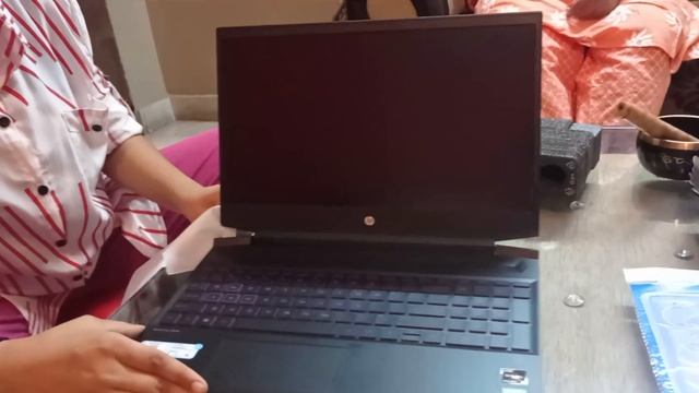 UNBOXING our new laptop ??& My first TATTOO experience??? #unboxing #hp #tattoo смотреть онлайн