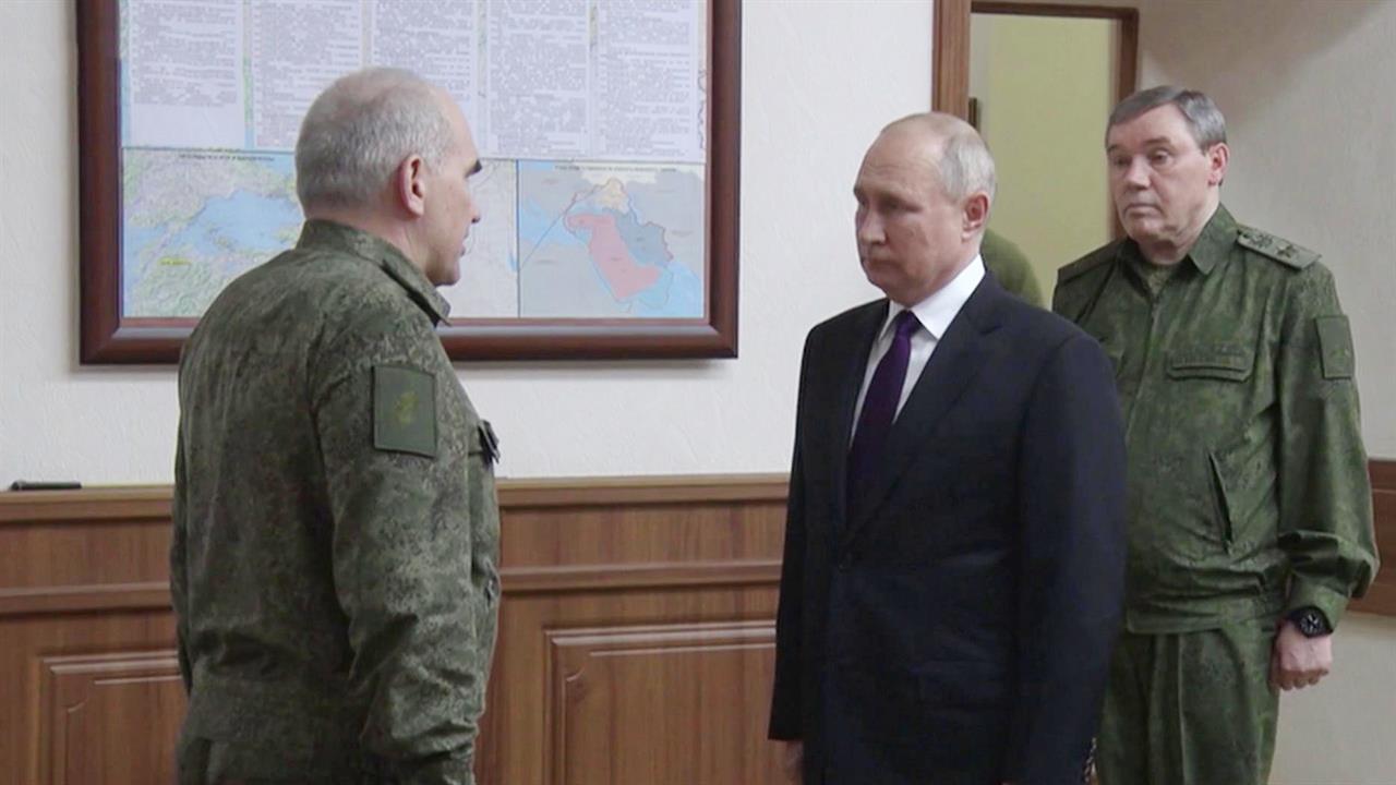 Владимир Путин в штабе группировки войск, участвующих в СВО, заслушал доклады высших офицеров