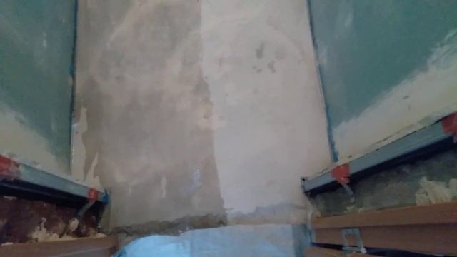 Ремонт туалета. Начал грунтовать пол. Часть 3. смотреть онлайн