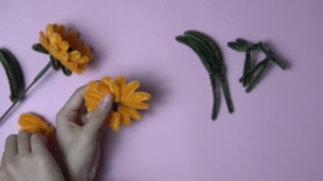 How to make a Sunflower with chenille wire _ Làm hoa hướng dương từ dây kẽm nhung смотреть онлайн