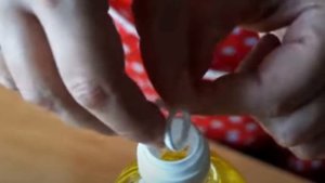 Лайфхак с бутылкой подсолнечного масла как экономно расходовать масло