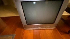 Toshiba VHS and DVD player combo crt tv
