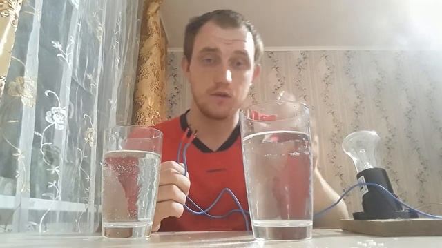 Эксперименты с водой и электричеством +18 не для детей /Вода и ток/Проводит ли  вода электричество?