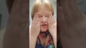 Смываем косметику.. пенка для умывания
