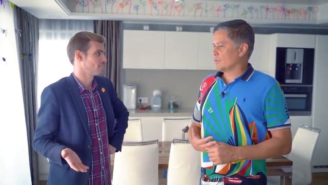 Квартира на Москва реке? Плавучий дом? Это все - хаусбот! смотреть онлайн