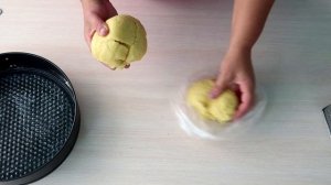 Песочный тертый пирог с вареной сгущенкой  Какой же он вкусный