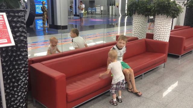 Star Wars galaxy развлекательный центр для юных любителей космоса смотреть онлайн