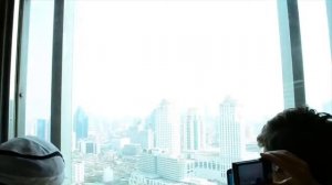 ЛИФТ В НЕБОСКРЕБЕ БАЙОКСКАЙ БАНГКОК ТАИЛАНД