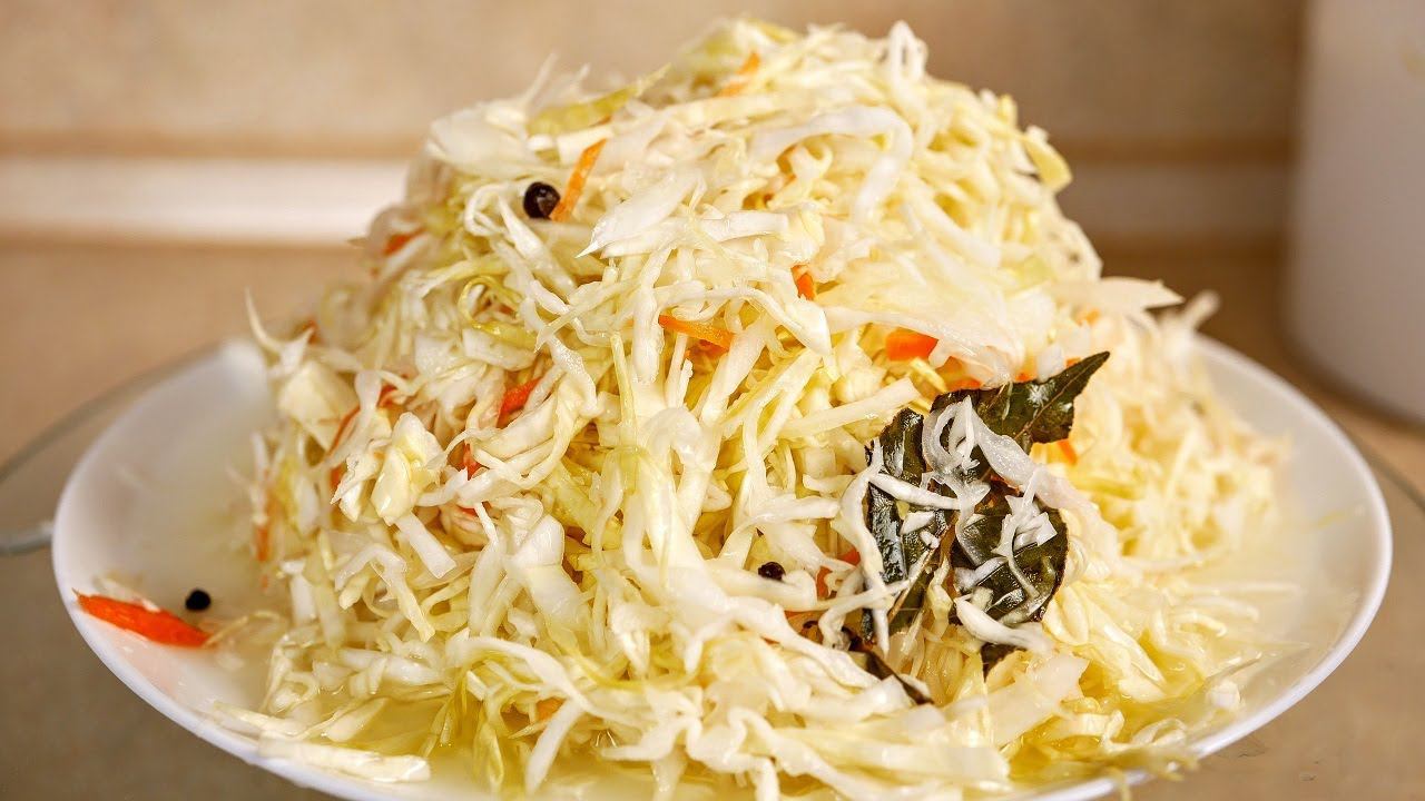 Рецепт хрустящей КАПУСТЫ без заморочек. Квашеная капуста, цыганка готовит. смотреть онлайн