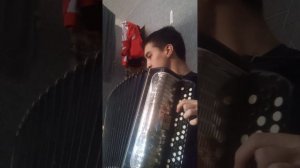 Любэ - На поле танки грохотали