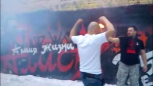 СТЕНА КОСТИ КИНЧЕВА В МОСКВЕ   "АРМИЯ АЛИСА 25 ЛЕТ"