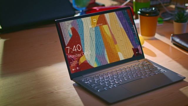 Lenovo YOGA S740 Product Video 30秒 смотреть онлайн