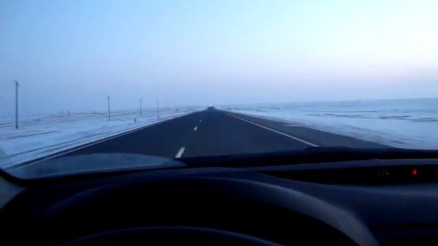 Бежит шоссе канает автострада