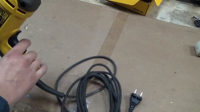 Обзор DeWALT DWD112S