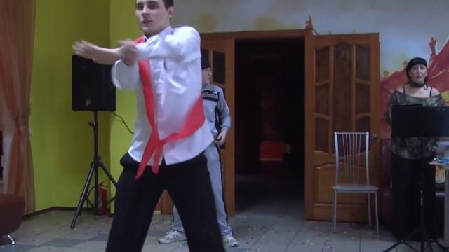 тектоник VS брейк данс смотреть онлайн