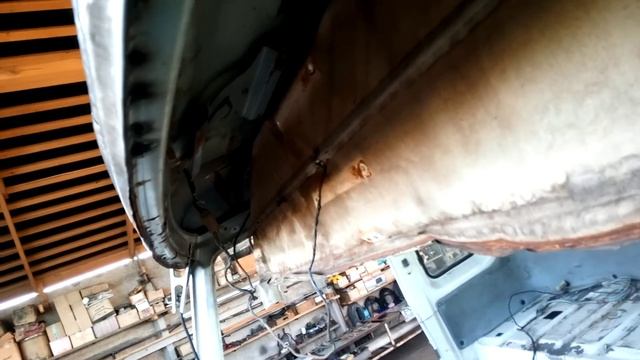 Исудзу Гига. Ремонт кабины. Крыша. Обзор. смотреть онлайн