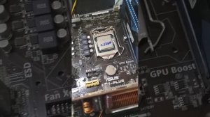 Asus B85 Plus черный экран при включении. Код ошибки 32h.