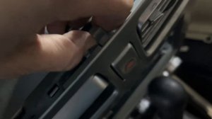 Как снять переднюю консоль КПП Subaru Forrester 2008