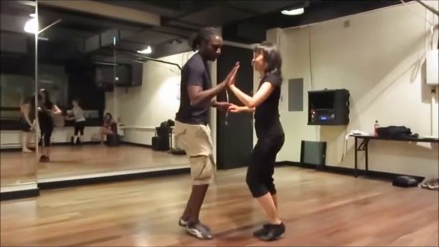 Montreal Rueda Standard moves - Echeverria - Echeverria con vuelta смотреть онлайн